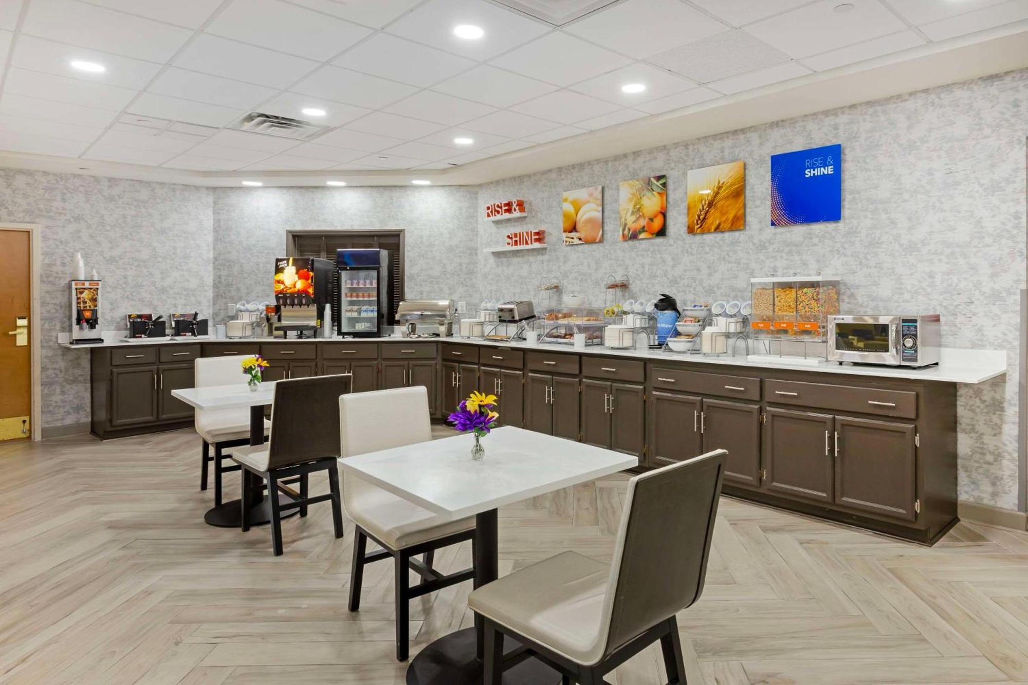 Comfort Inn & Suites Greenville Near Convention Center Kültér fotó